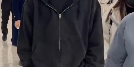 九游游戏中心-一天4大瓜炸穿内娱！陈晓狠撕陈妍希，出轨插足塌房全齐活